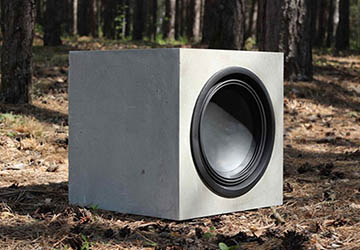 Акустическое оформление типа закрытый ящик